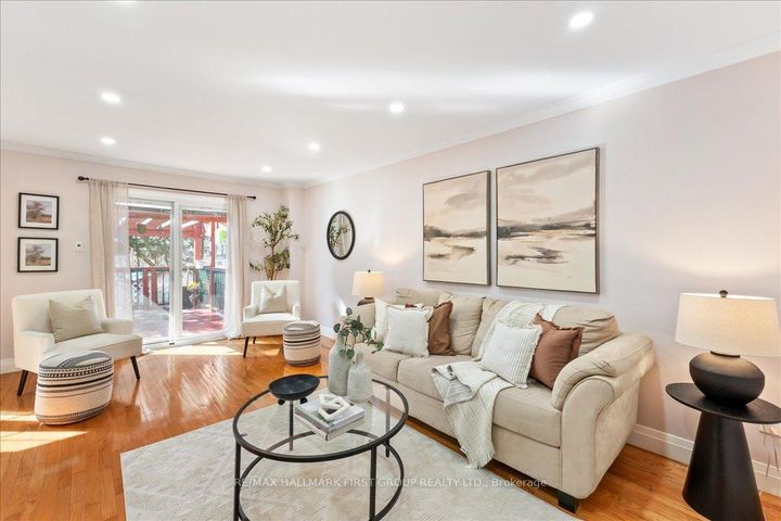 Photo 6 at 780 Hampton Court, West Shore, Pickering