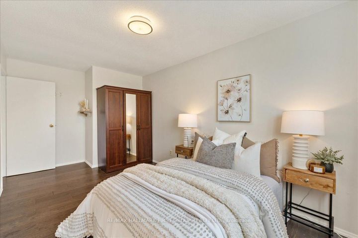 Photo 30 at 780 Hampton Court, West Shore, Pickering