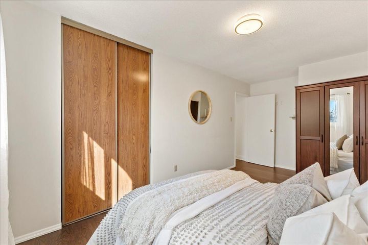 Photo 31 at 780 Hampton Court, West Shore, Pickering