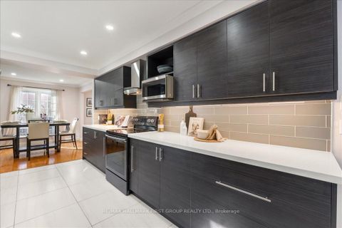 Photo 16 at 780 Hampton Court, West Shore, Pickering