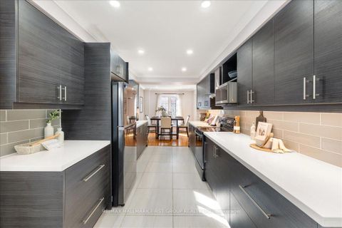 Photo 17 at 780 Hampton Court, West Shore, Pickering