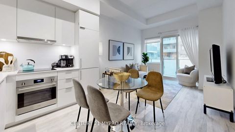 Photo 13 at S803 - 8 Olympic Garden Drive, Newtonbrook East, Toronto