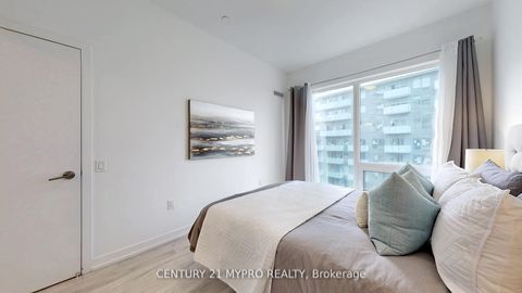 Photo 23 at S803 - 8 Olympic Garden Drive, Newtonbrook East, Toronto