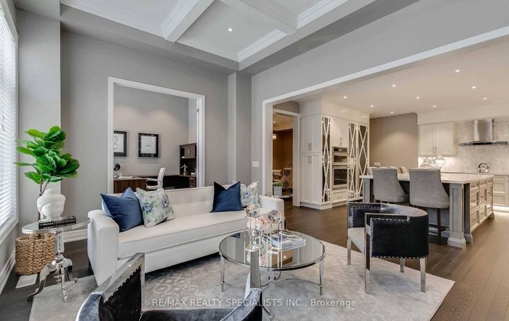 Photo 9 at 19 Dancing Waters Road, Bram West, Brampton