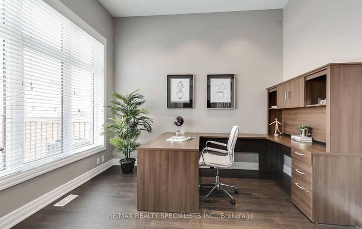 Photo 10 at 19 Dancing Waters Road, Bram West, Brampton