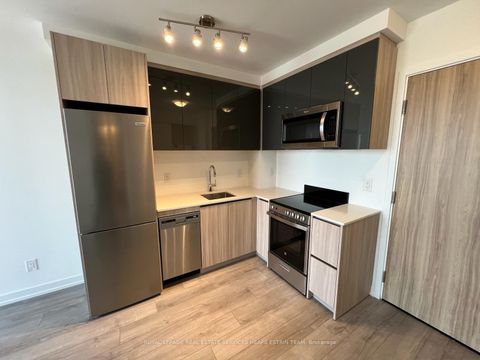 Photo 5 at 1104 - 3100 Keele Street, CFB, Toronto