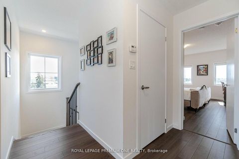 Photo 25 at 2 Seacoasts Circle, Maple, Vaughan