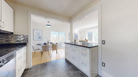 Photo 5 at 234 Sussex Avenue, Harding, Richmond Hill