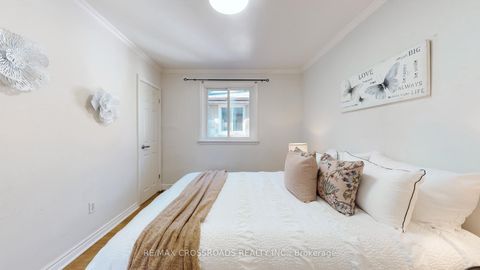 Photo 8 at 234 Sussex Avenue, Harding, Richmond Hill