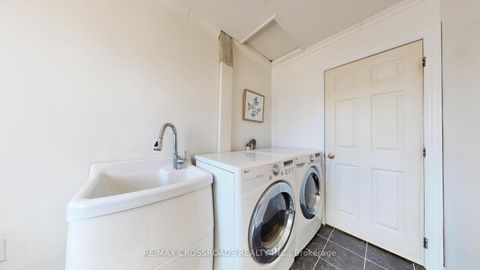 Photo 11 at 234 Sussex Avenue, Harding, Richmond Hill