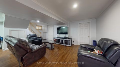 Photo 13 at 234 Sussex Avenue, Harding, Richmond Hill