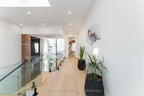 Photo 17 at 52 Wildwood Avenue, Oak Ridges Lake Wilcox, Richmond Hill