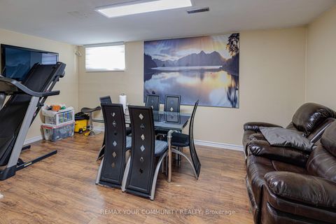 Photo 7 at 270 Grandravine Drive, Jane Heights, Toronto