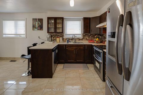Photo 14 at 270 Grandravine Drive, Jane Heights, Toronto