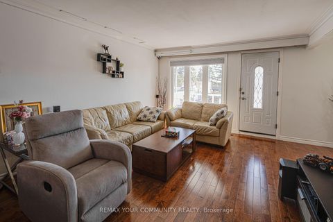 Photo 15 at 270 Grandravine Drive, Jane Heights, Toronto