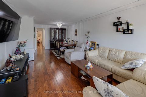 Photo 16 at 270 Grandravine Drive, Jane Heights, Toronto