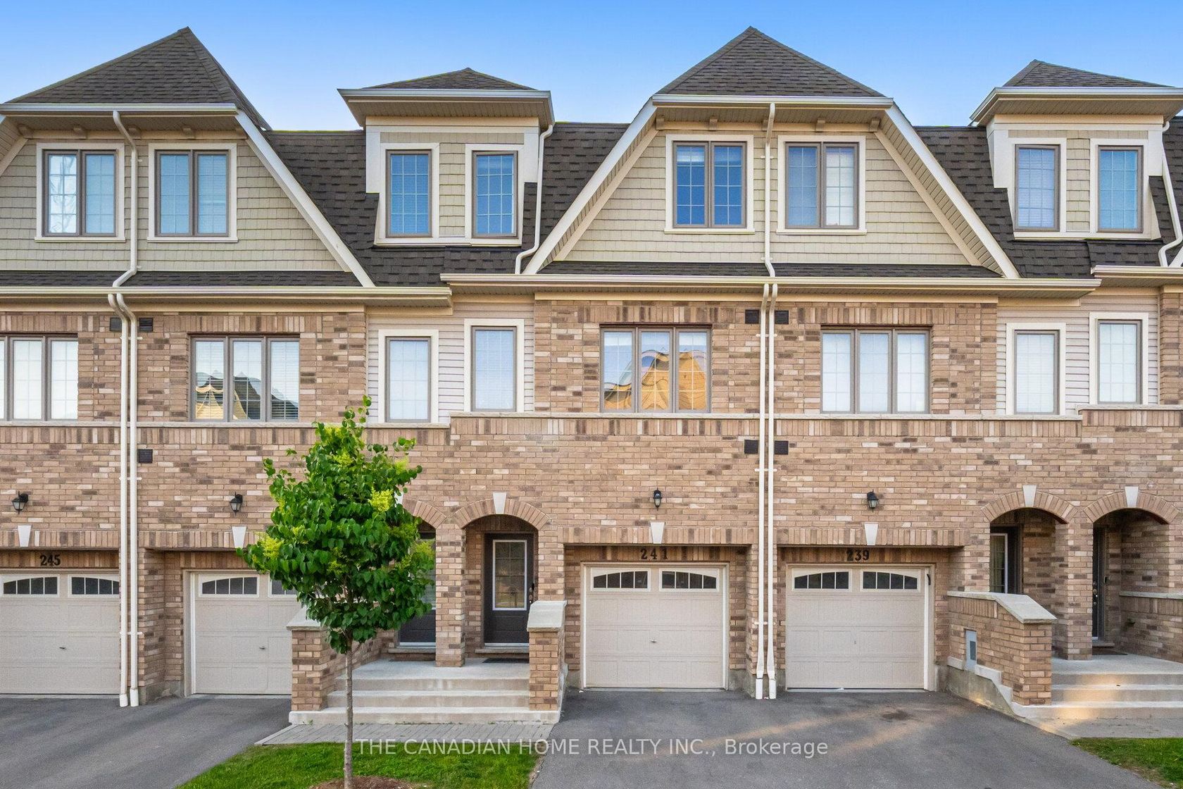 241 Danzatore Path, Windfields, Oshawa 