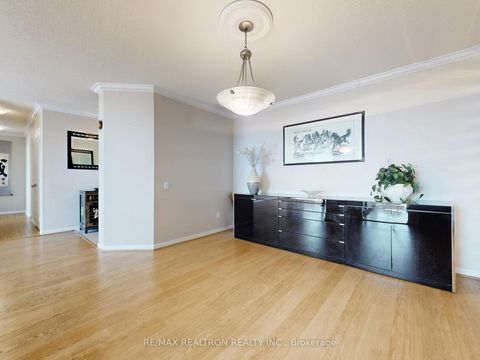 Photo 13 at 808 - 110 Promenade Circle, Brownridge, Vaughan