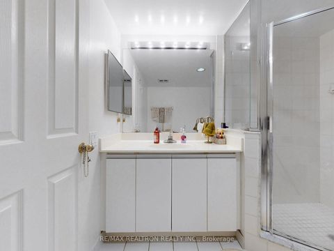 Photo 21 at 808 - 110 Promenade Circle, Brownridge, Vaughan