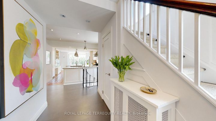 Photo 6 at 65 Burnhamthorpe Crescent, City Centre West, Toronto