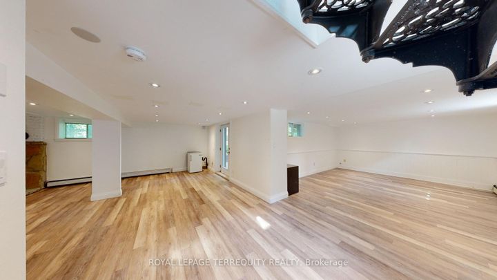 Photo 34 at 65 Burnhamthorpe Crescent, City Centre West, Toronto