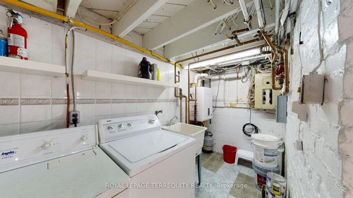 Photo 39 at 65 Burnhamthorpe Crescent, City Centre West, Toronto