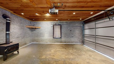 Photo 5 at 65 Burnhamthorpe Crescent, City Centre West, Toronto