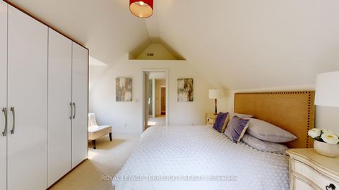 Photo 23 at 65 Burnhamthorpe Crescent, City Centre West, Toronto