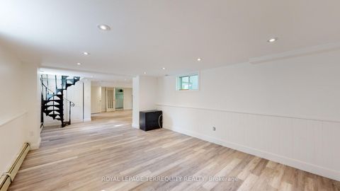 Photo 35 at 65 Burnhamthorpe Crescent, City Centre West, Toronto