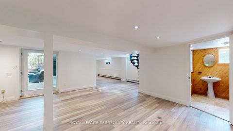 Photo 38 at 65 Burnhamthorpe Crescent, City Centre West, Toronto