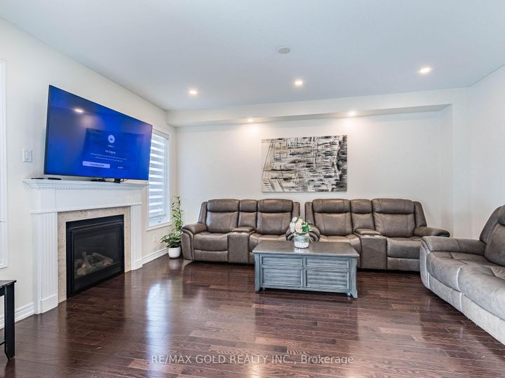 Photo 11 at 520 Veterans Drive, Northwest Brampton, Brampton