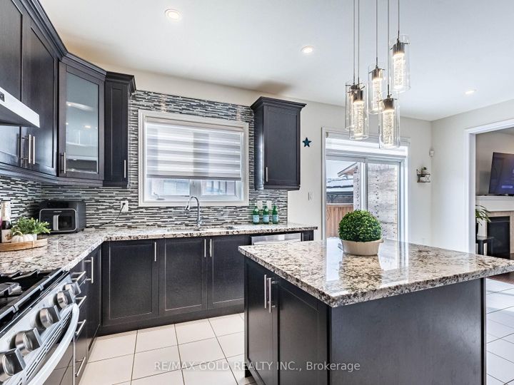 Photo 17 at 520 Veterans Drive, Northwest Brampton, Brampton