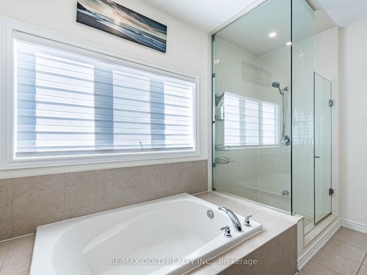 Photo 24 at 520 Veterans Drive, Northwest Brampton, Brampton