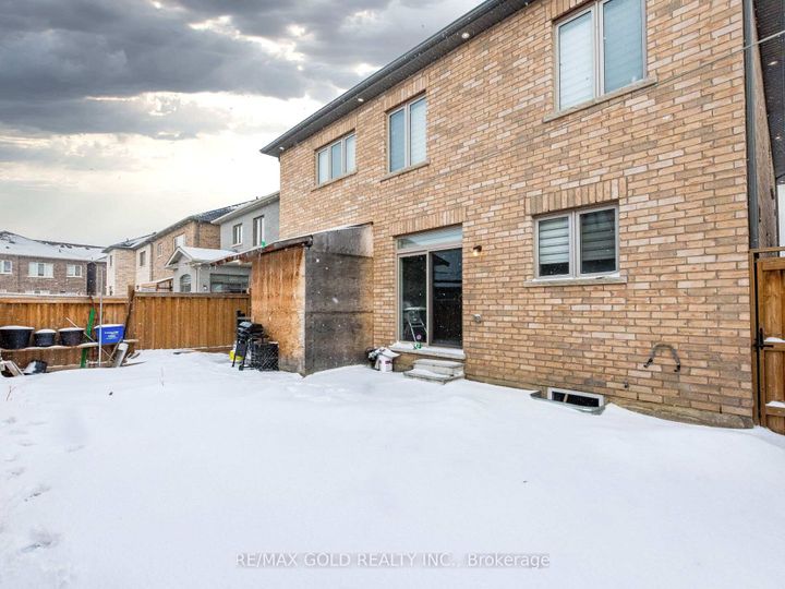 Photo 43 at 520 Veterans Drive, Northwest Brampton, Brampton