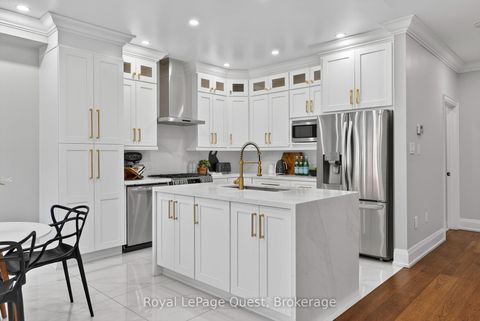 Photo 5 at 153 Woodbury Crescent, Summerhill Estates, Newmarket