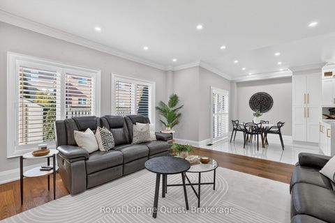 Photo 13 at 153 Woodbury Crescent, Summerhill Estates, Newmarket