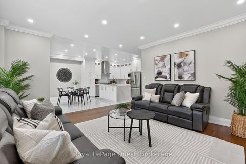 Photo 14 at 153 Woodbury Crescent, Summerhill Estates, Newmarket