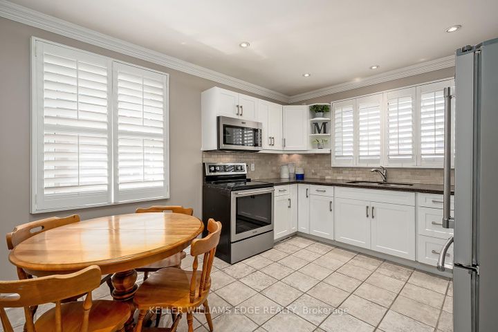 Photo 6 at 220 Townsend Avenue, LaSalle, Burlington