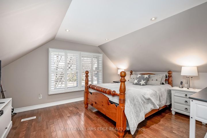 Photo 17 at 220 Townsend Avenue, LaSalle, Burlington