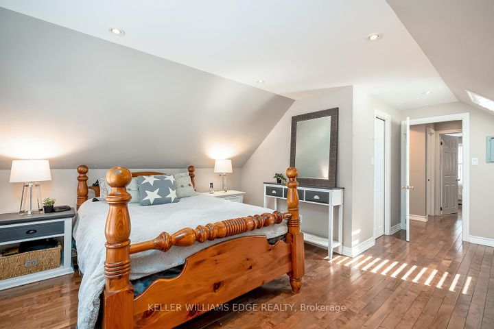 Photo 18 at 220 Townsend Avenue, LaSalle, Burlington