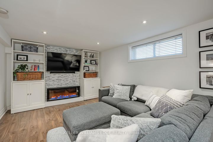 Photo 24 at 220 Townsend Avenue, LaSalle, Burlington