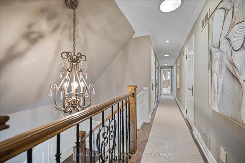 Photo 13 at 3 Old English Lane, Bayview Glen, Markham