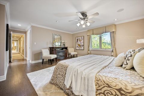 Photo 15 at 3 Old English Lane, Bayview Glen, Markham