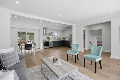 Photo 7 at 532 Park Road N, McLaughlin, Oshawa