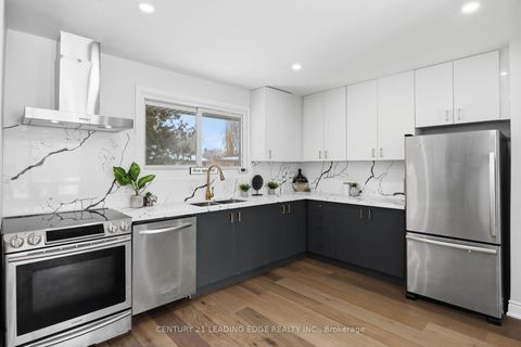 Photo 9 at 532 Park Road N, McLaughlin, Oshawa