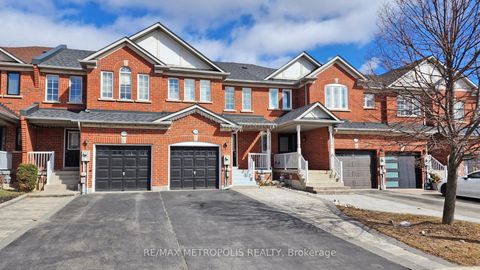 Photo 2 at 220 Deepsprings Crescent, Vellore Village, Vaughan