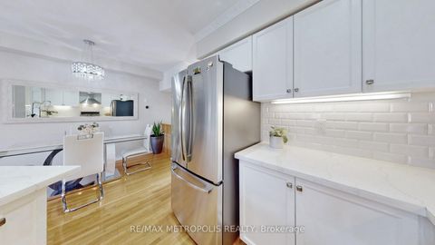 Photo 12 at 220 Deepsprings Crescent, Vellore Village, Vaughan