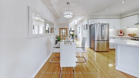 Photo 14 at 220 Deepsprings Crescent, Vellore Village, Vaughan