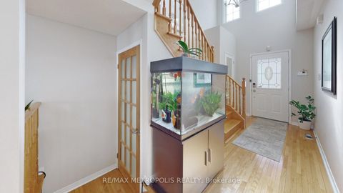 Photo 17 at 220 Deepsprings Crescent, Vellore Village, Vaughan