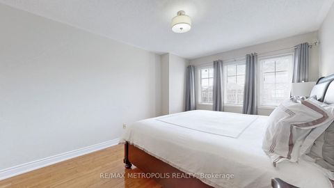 Photo 21 at 220 Deepsprings Crescent, Vellore Village, Vaughan